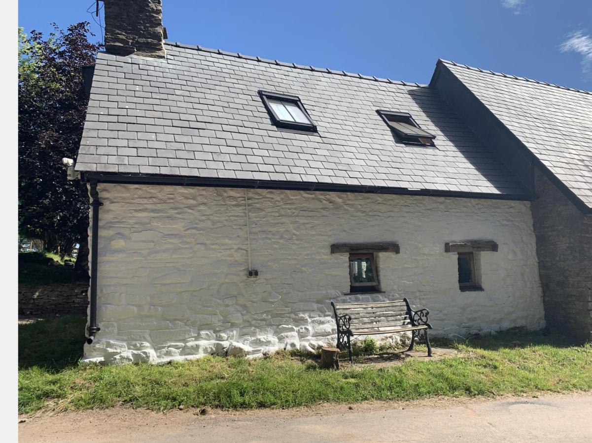 Ty Fferm Hen, Ancient Farmhouse, Coity Bach Talybont-on-Usk Εξωτερικό φωτογραφία